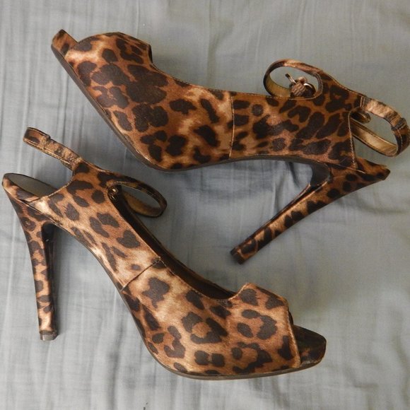 Leopard Print Heels - Picture 2 of 9